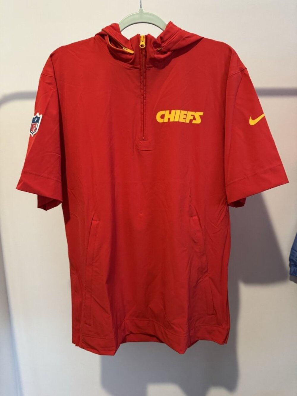 Nike Kansas City Chiefs Quarter-Zip Short Sleeve Hoodie Men's Medium Red NFL